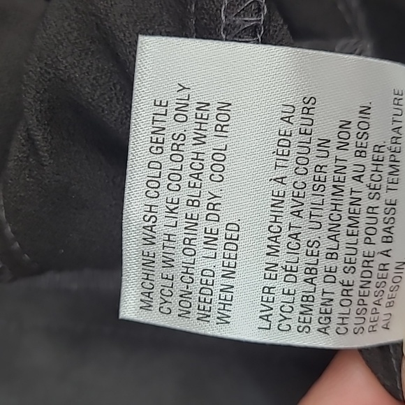 NWOT INC INTERNATIONAL CONCEPTS GRAY FAUX SUEDE SKINNY PANTS - Picture 13 of 13